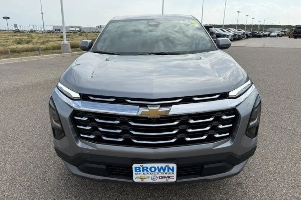2026 Chevrolet Equinox LT photo 1
