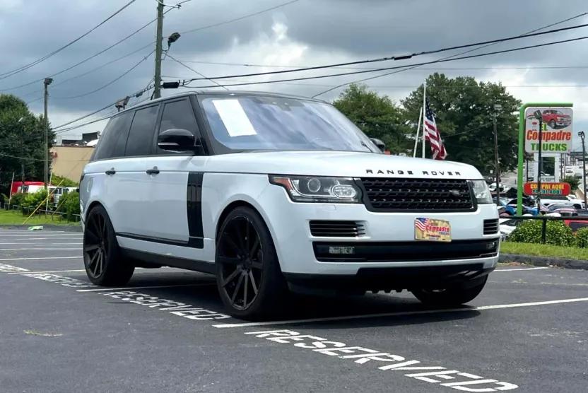 2017 Land Rover Range Rover SuperCharged photo 1