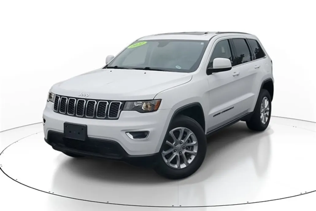 2022 Jeep Cherokee Laredo photo 1