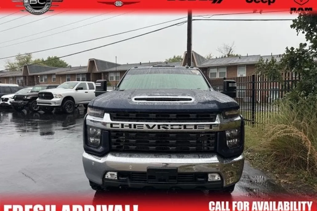 2022 Chevrolet Silverado 2500HD LT photo 1