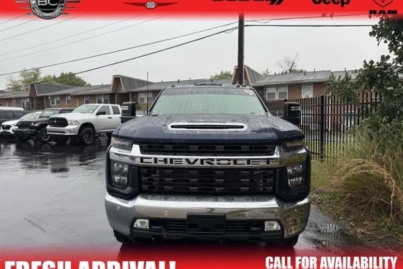 2022 Chevrolet Silverado 2500HD LT photo 1