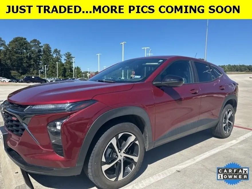 2024 Chevrolet Trax photo 1