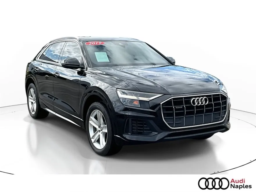 2019 Audi Q8 Premium photo 1