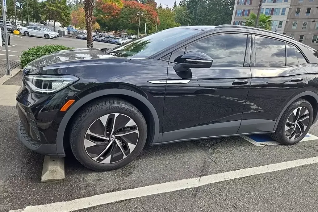 2021 Volkswagen ID.4 Pro S photo 1