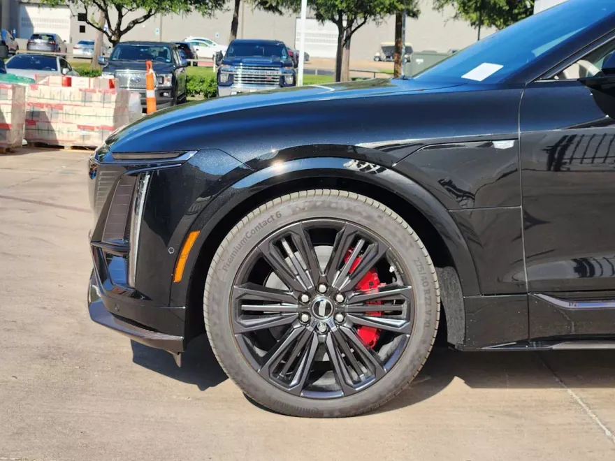 2026 Cadillac Lyriq photo 1