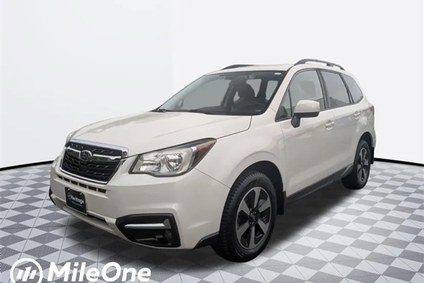 2017 Subaru Forester 2.5i Premium photo 1