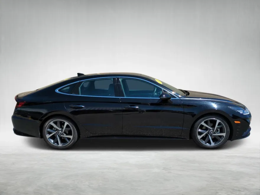 2023 Hyundai Sonata SEL Plus photo 1
