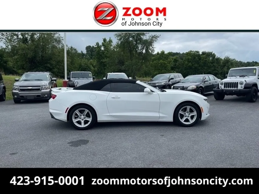 2019 Chevrolet Camaro 1LT photo 1