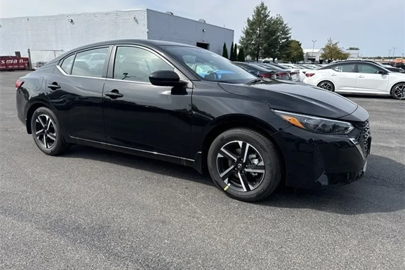 2025 Nissan Sentra SV photo 1