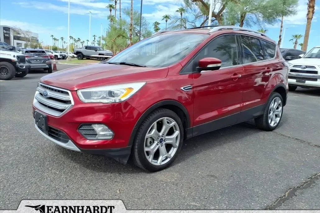 2017 Ford Escape Titanium photo 1