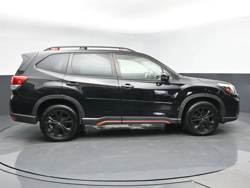 2020 Subaru Forester Sport photo 1