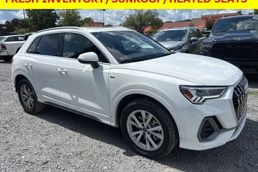 2024 Audi Q3 S line Premium photo 1