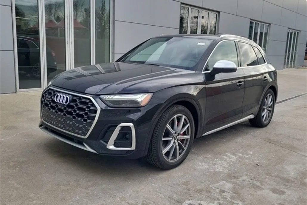 2025 Audi SQ5 Prestige photo 1