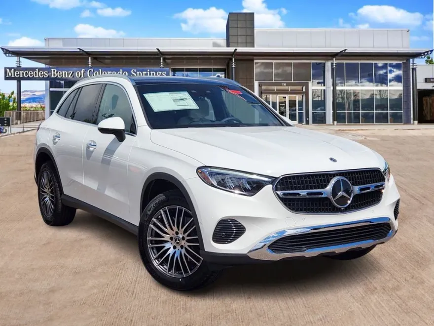 2026 Mercedes Benz GLC 300 4MATIC photo 1