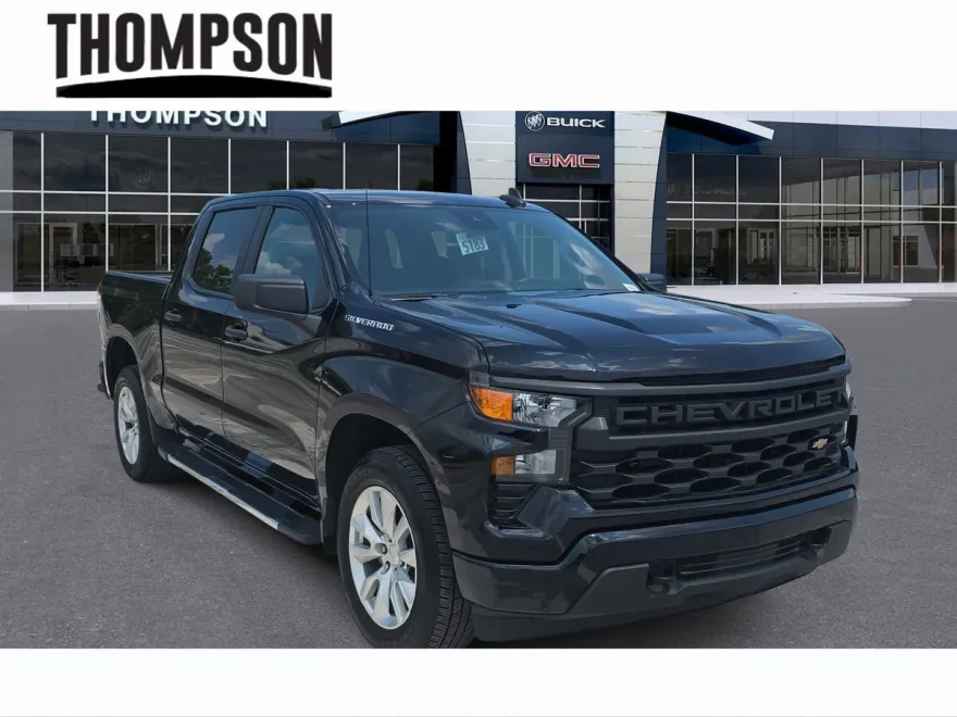 2024 Chevrolet Silverado 1500 Custom photo 1