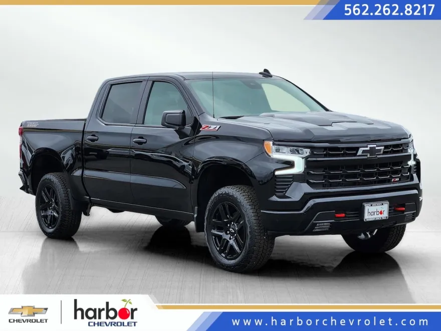 2025 Chevrolet Silverado Trail Boss LT photo 1