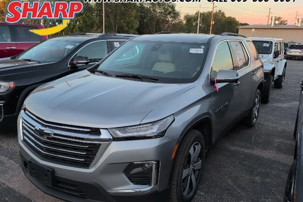 2023 Chevrolet Traverse Leather photo 1