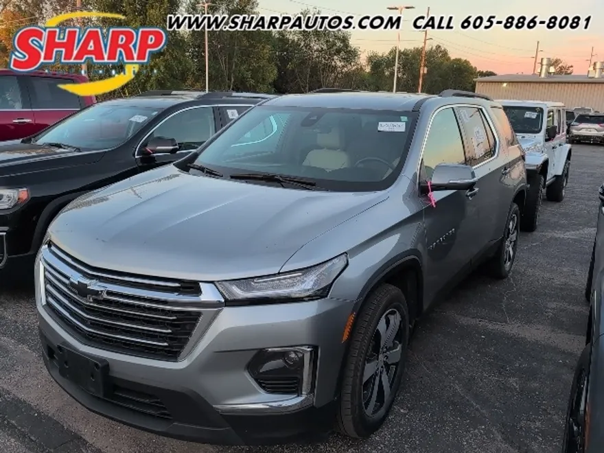 2023 Chevrolet Traverse Leather photo 1