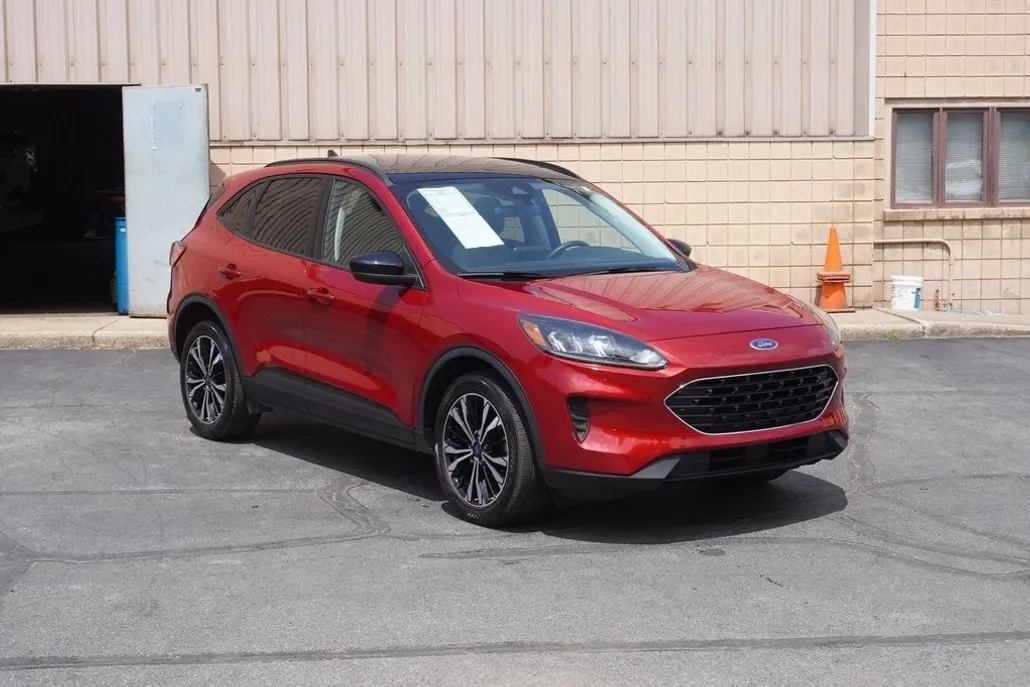 2022 Ford Escape SE photo 1