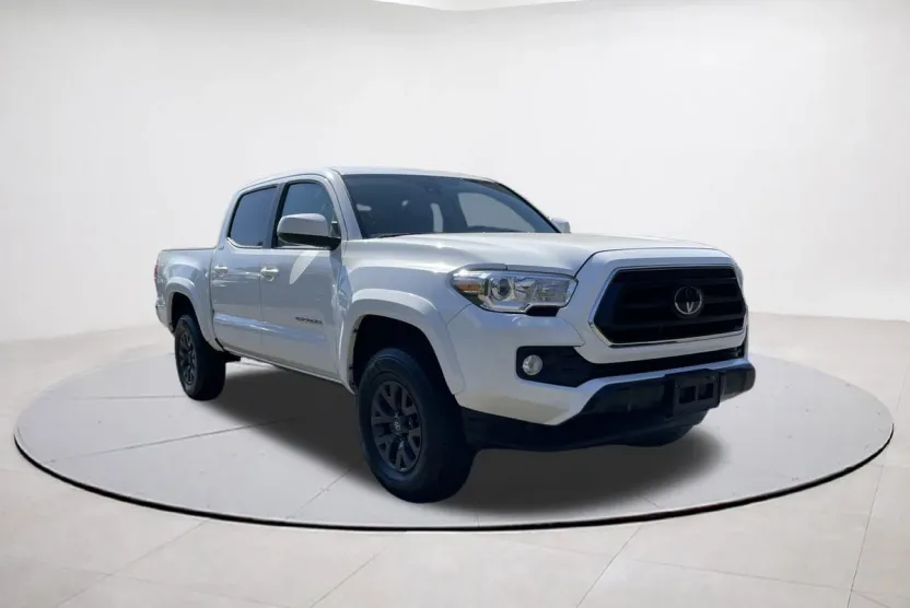 2023 Toyota Tacoma SR5 V6 4x4 photo 1
