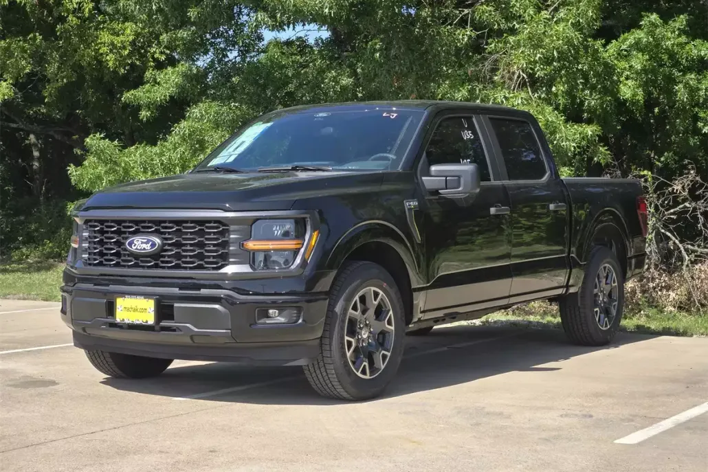 2025 Ford F-150 STX photo 1
