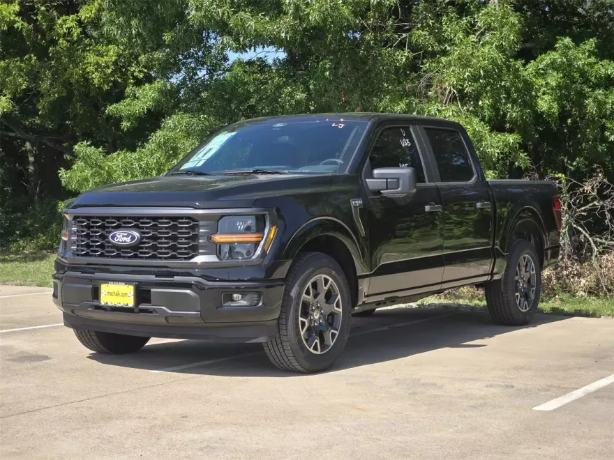 2025 Ford F-150 STX photo 1