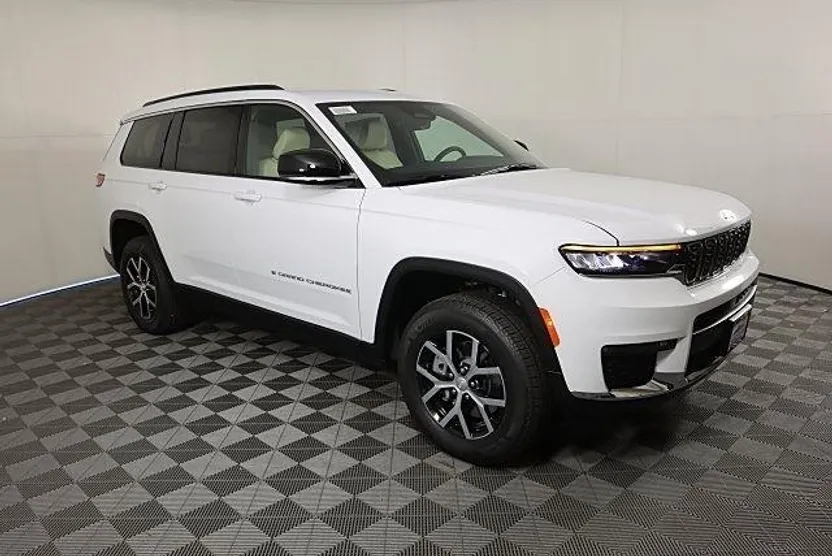 2025 Jeep Grand Cherokee Limited photo 1