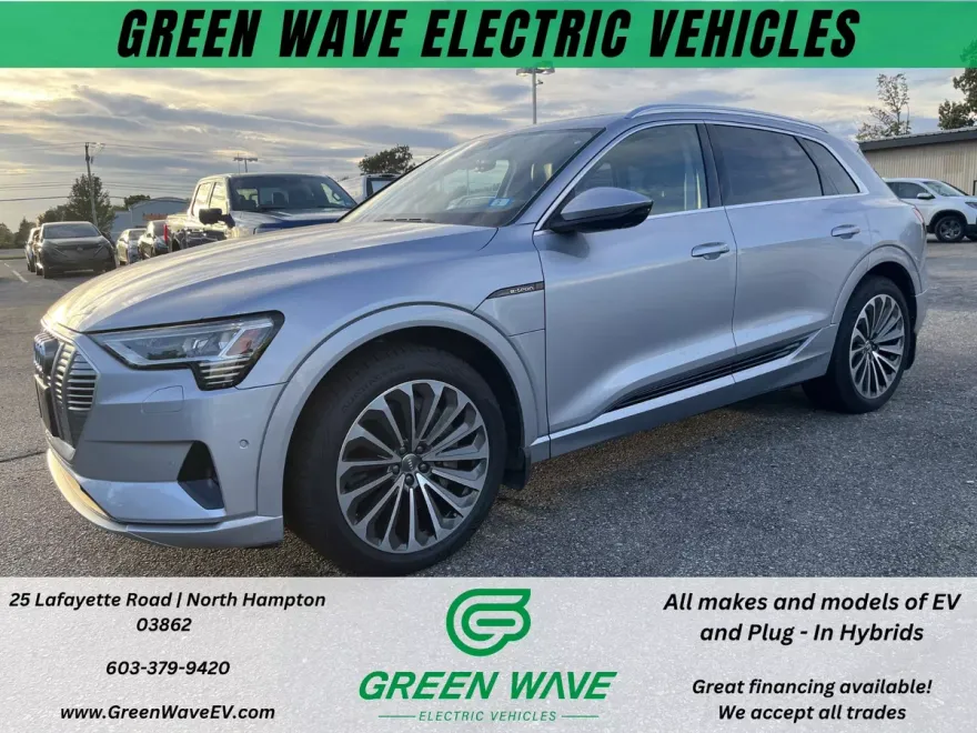 2019 Audi e-tron Prestige photo 1