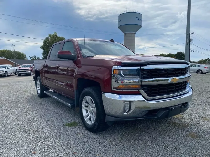 2016 Chevrolet Silverado 1500 LT photo 1