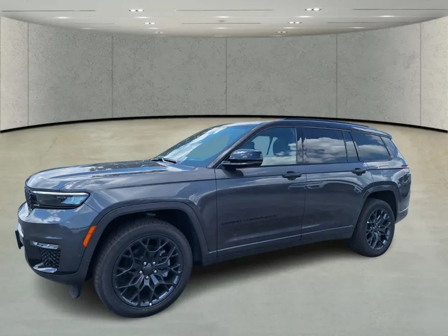 2025 Jeep Grand Cherokee L Summit Reserve photo 1