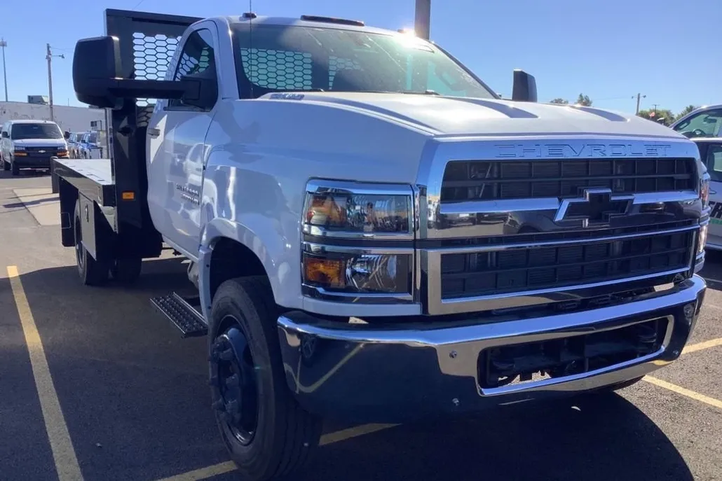 2024 Chevrolet Silverado 5500HD Work Truck photo 1