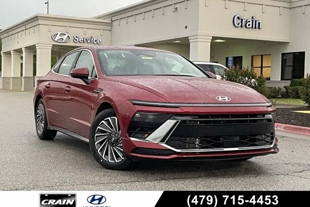 2025 Hyundai Sonata Hybrid SEL photo 1