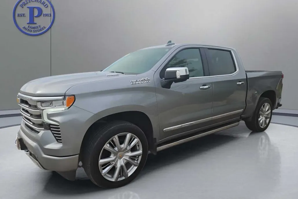 2023 Chevrolet Silverado 1500 High Country photo 1