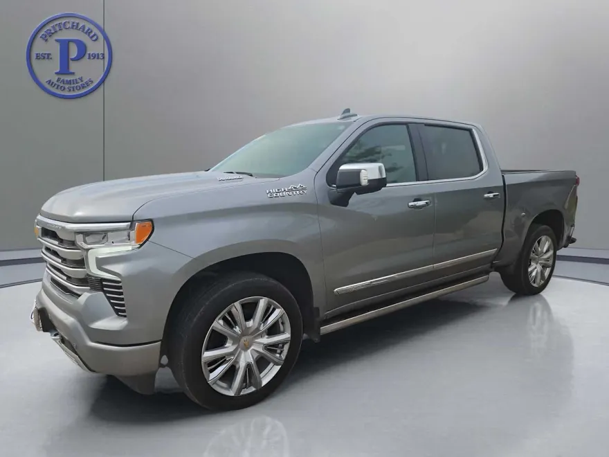 2023 Chevrolet Silverado 1500 High Country photo 1
