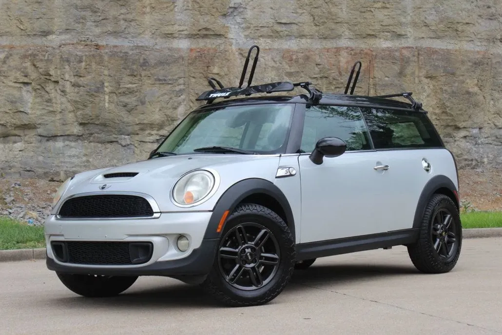 2011 Mini Cooper Base S photo 1