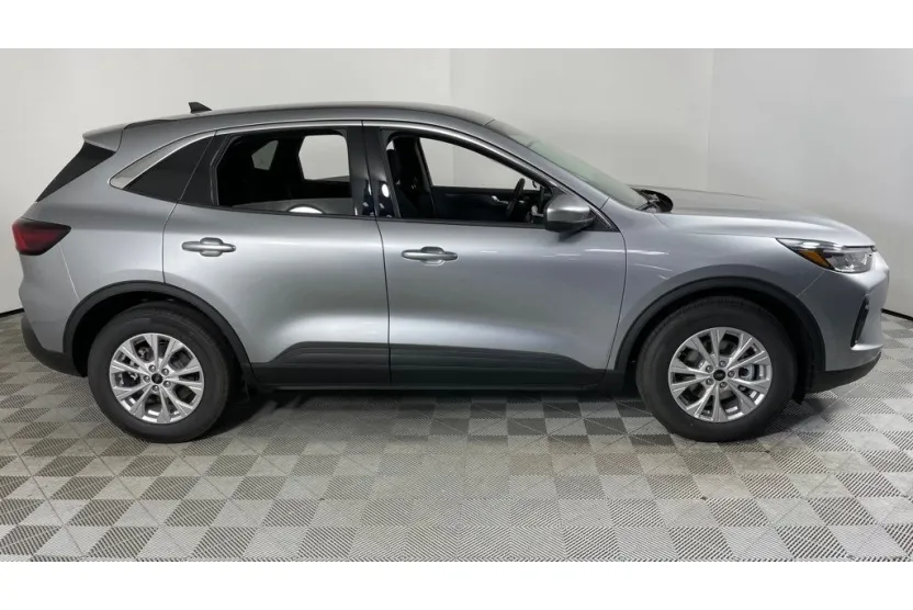 2024 Ford Escape Active photo 1