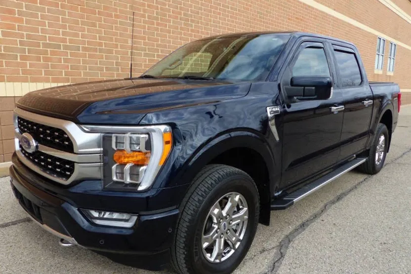 2022 Ford F-150 XLT photo 1