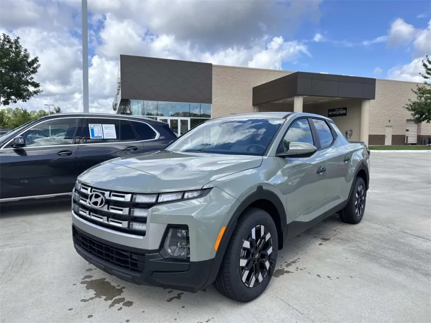2026 Hyundai Santa Cruz SE photo 1