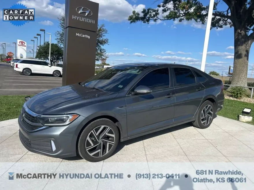 2024 Volkswagen Jetta 1.5T SEL photo 1