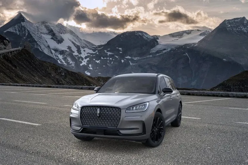 2025 Lincoln Corsair Premiere photo 1