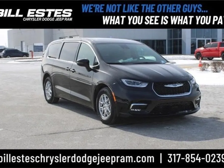 2025 Chrysler Pacifica photo 1