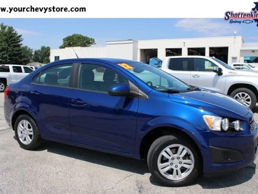 2012 Chevrolet Sonic LS photo 1