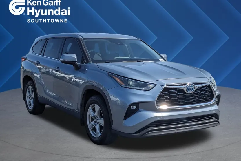 2021 Toyota Highlander Hybrid LE photo 1
