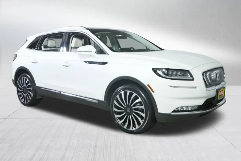 2022 Lincoln Nautilus Black Label photo 1