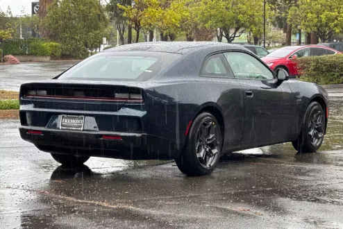 2025 Dodge Charger R/T photo 3