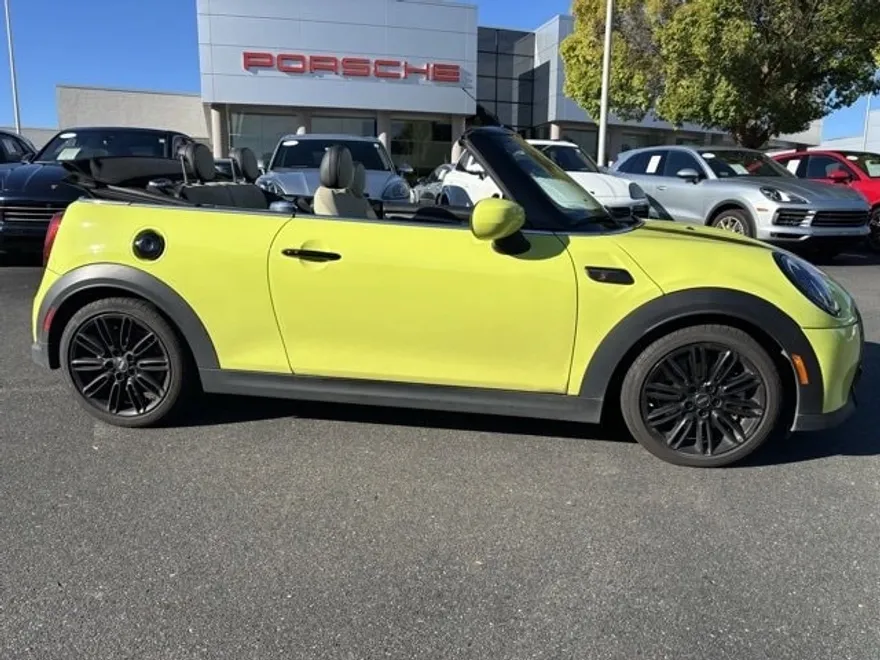 2024 Mini Cooper S Convertible photo 1
