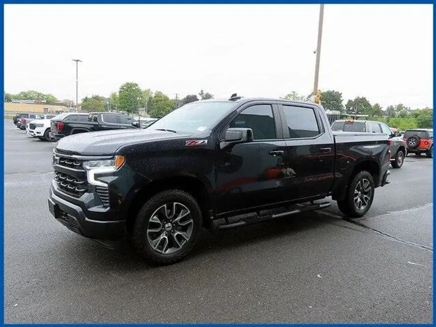 2023 Chevrolet Silverado 1500 RST photo 1