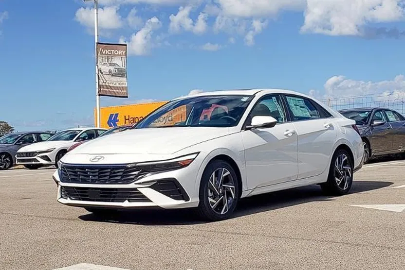 2025 Hyundai Elantra Hybrid Limited photo 1