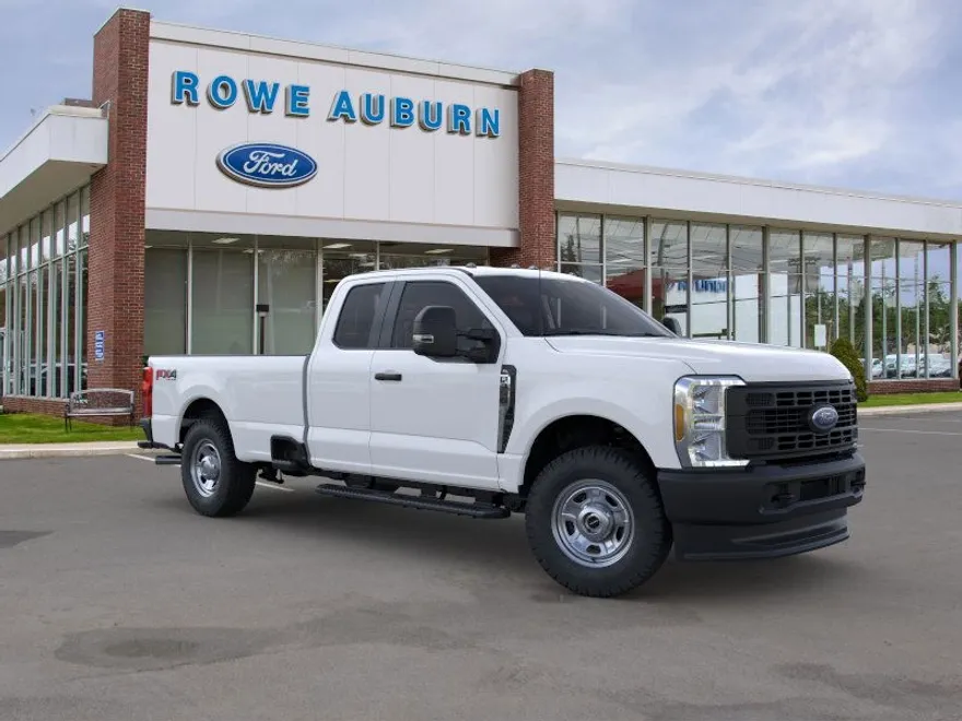 2025 Ford F-350 XL photo 1