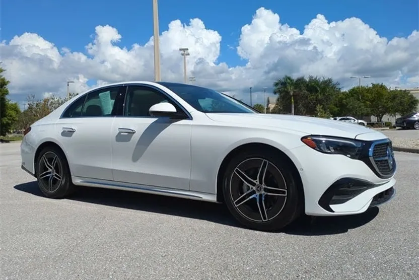 2025 Mercedes Benz E 350 photo 1